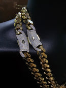 17MM 10k Yellow Gold  Monaco Chain MCOD15