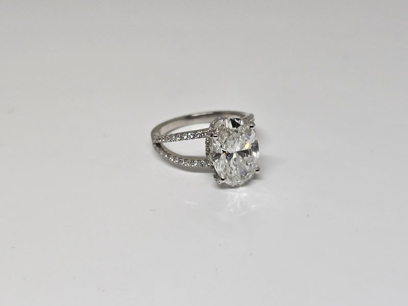 14k Oval Shape Princess Ring 4.91ct VS Diamonds