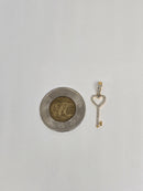 10k heart key 0.18ct diamonds