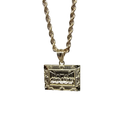 La grâce en or : Quand la beauté rencontre la croyance