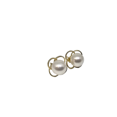 10k Yellow Gold Pearl Earring