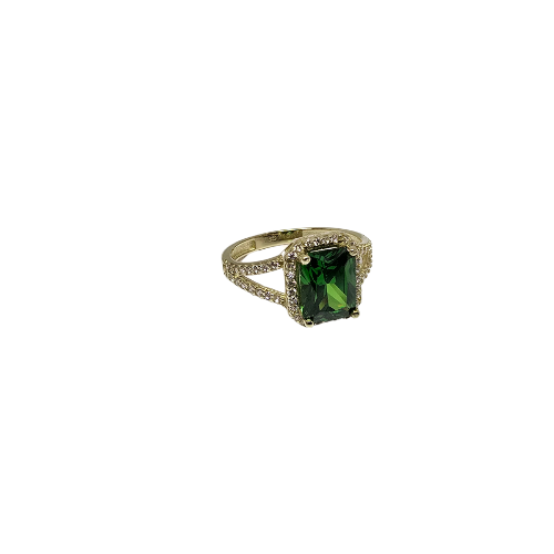 10k Gold green stone Ring