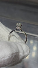 Bague de fiançailles en or blanc 14K avec solitaire rond 1.05CT Lab Diamond