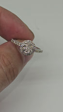 Éclat pur : Bague en or 14K avec diamant rond et 0,51ct de diamant naturel