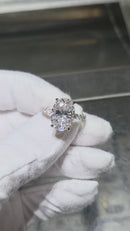 Beautiful oval Shape 5.52CT VS Lab Diamond Engagement Rings in 14k