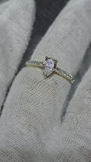Beautiful Pear Shape 0.96CT VS Lab Diamond Engagement Rings in 14K yellow gold