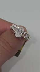 Beautiful Oval shape 2.54CT Lab Diamond Engagement Rings in 14K yellow Gold