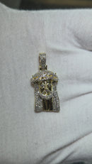 10k jesus 0.58ct diamants