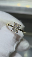 Bague de fiançailles en or jaune 14k 1.02ct Radiant  vs diamant lab solitaire