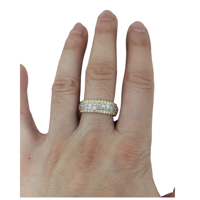 10k 1.75ct emraude banquettes diamond Ring NEW