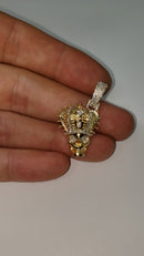 Pendentif crâne avec diamant 0,49CT en or 10k csp 25454